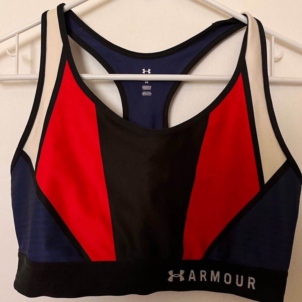 Under Armour Red and Black Sports Bra Medium Impact